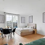 D'architecte Avec Cheminee - Design -4 Personnes Paris