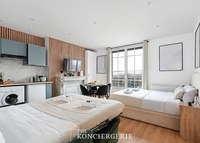 D'architecte Avec Cheminee - Design -4 Personnes